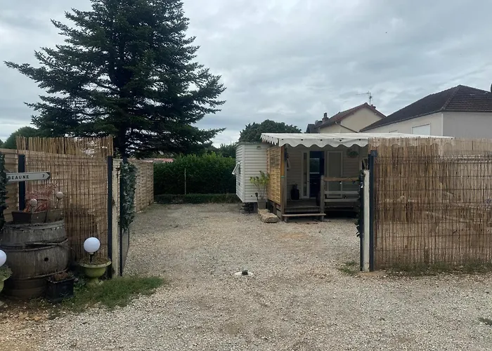 Mobilhome Situe Cote Ville Et Cote Campagne