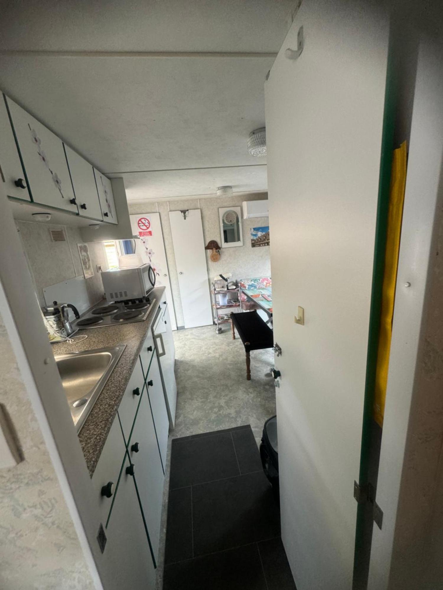 Mobilhome Situe Cote Et Cote Campagne * Beaune (Cote d'Or)