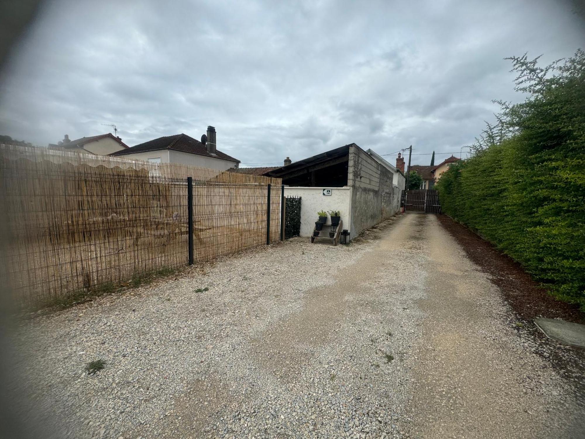 Mobilhome Situe Cote Et Cote Campagne