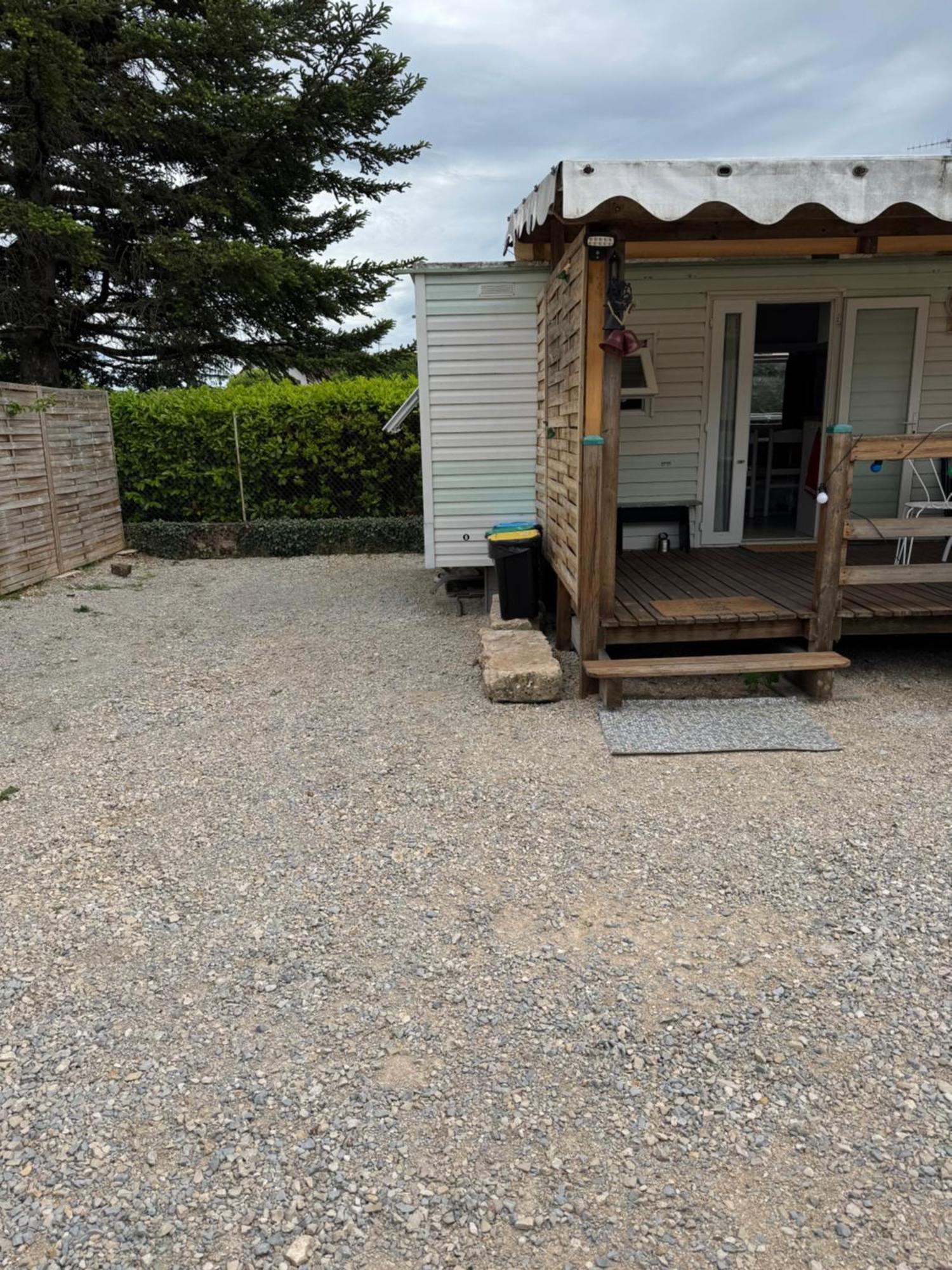 Mobilhome Situe Cote Et Cote Campagne