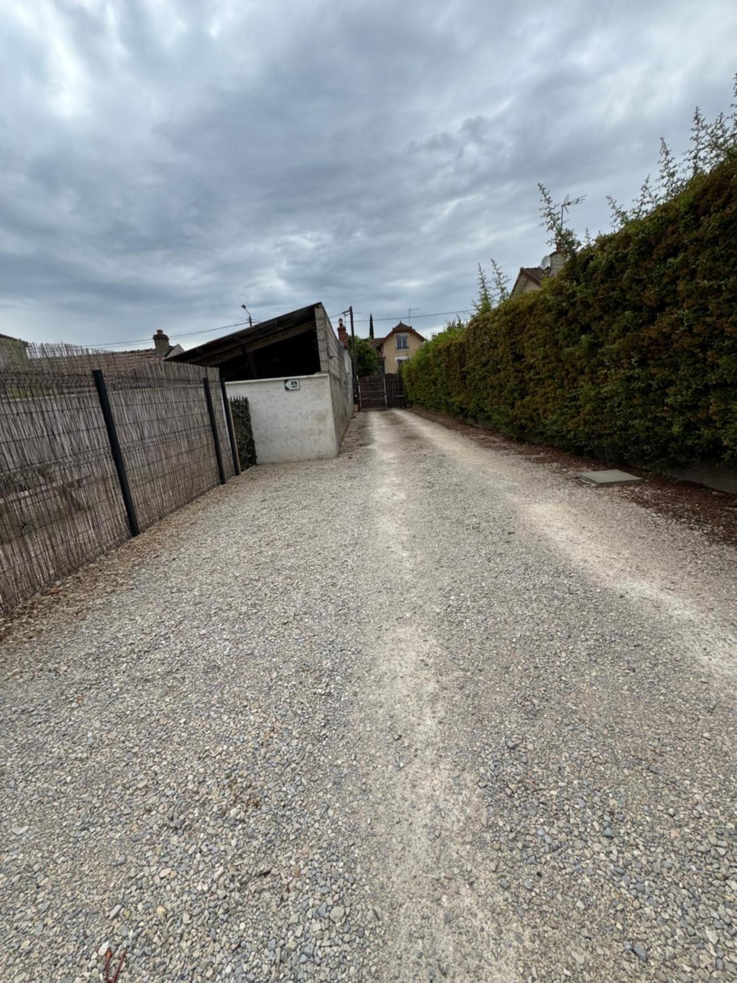 Mobilhome Situe Cote Et Cote Campagne * Beaune (Cote d'Or)