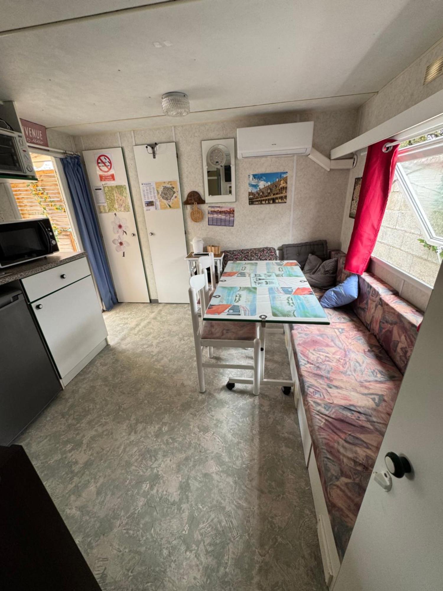 Mobilhome Situe Cote Et Cote Campagne